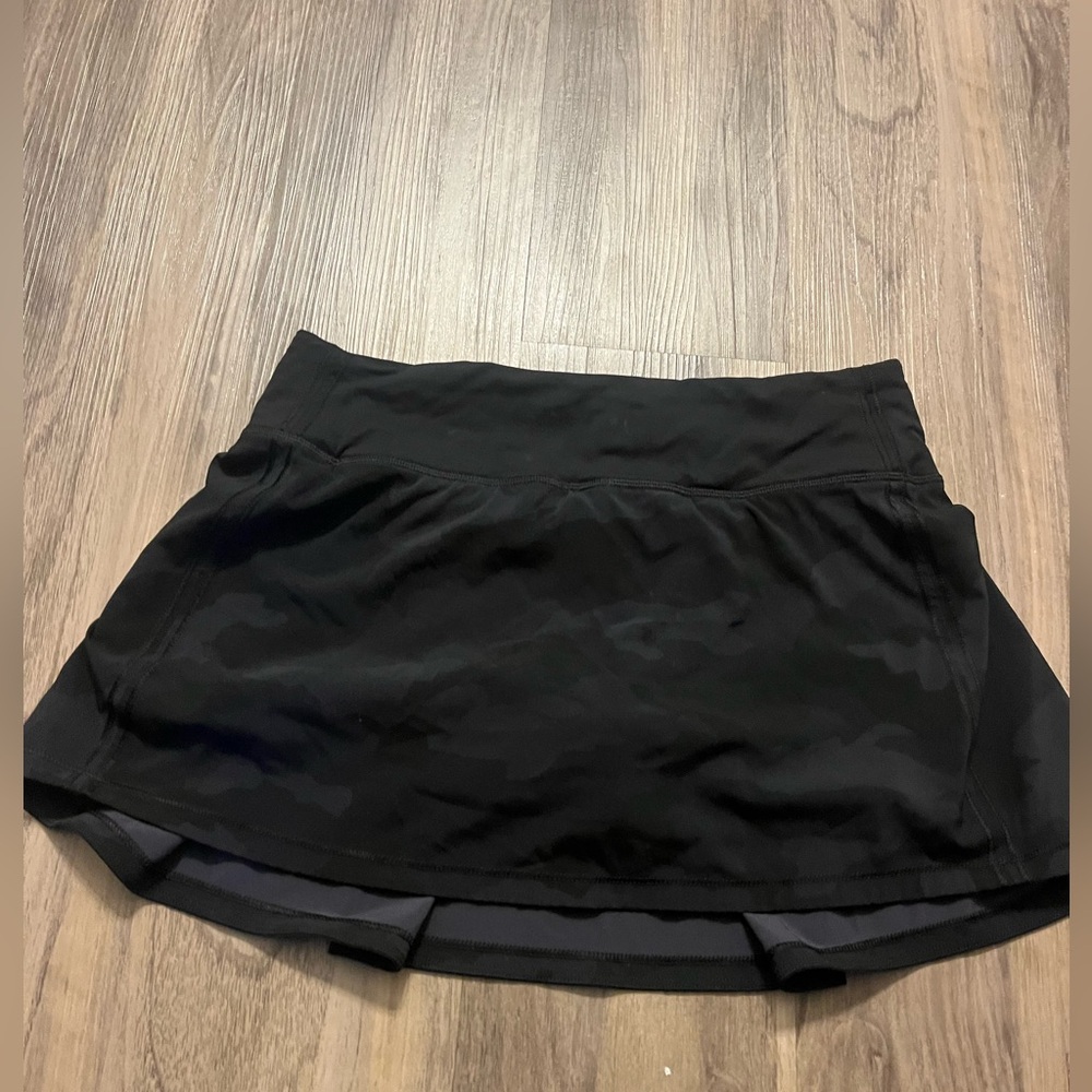 Lululemon Black Camo tennis skirt size 4